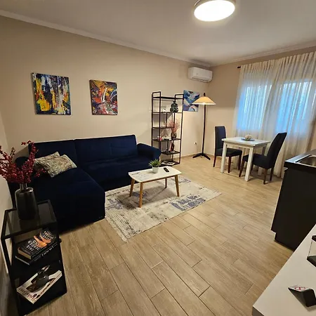 Brian's In Apartment Tirana